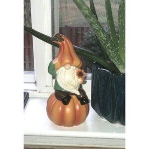 Fall Gnome Statue Fall Pumpkin Gnome Decoration White Beard Figurine Autumn